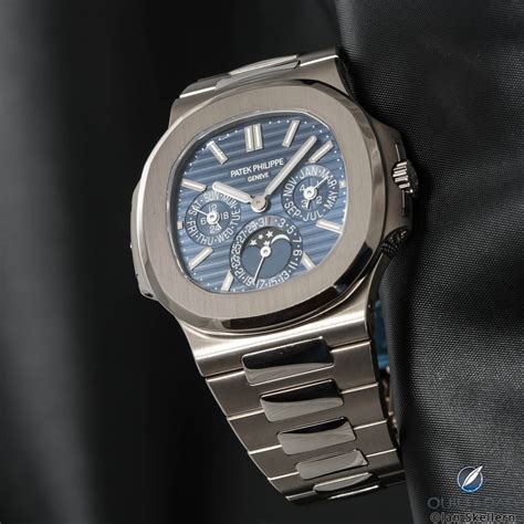 patek nautilus perpetual calendar